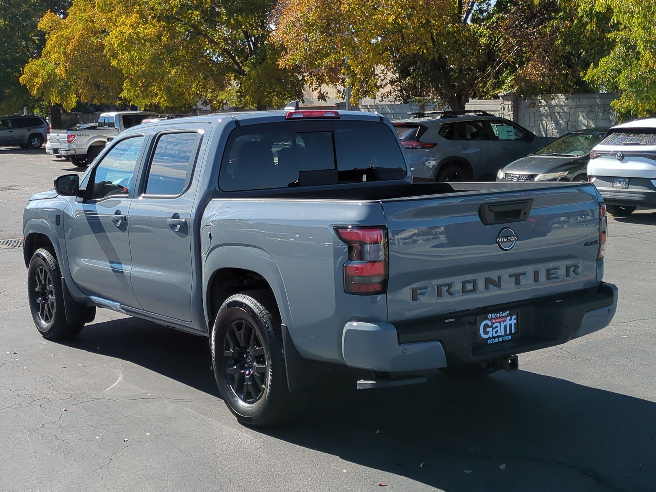 2026 Nissan Frontier Crew Cab SV photo 4