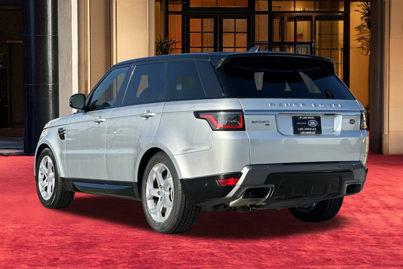 2020 Land Rover Range Rover Sport HSE photo 2