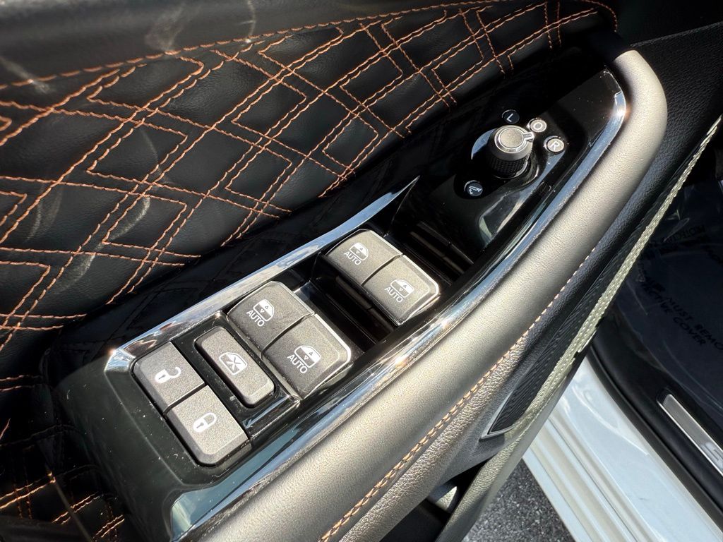 2024 Jeep Grand Cherokee L Summit photo 13