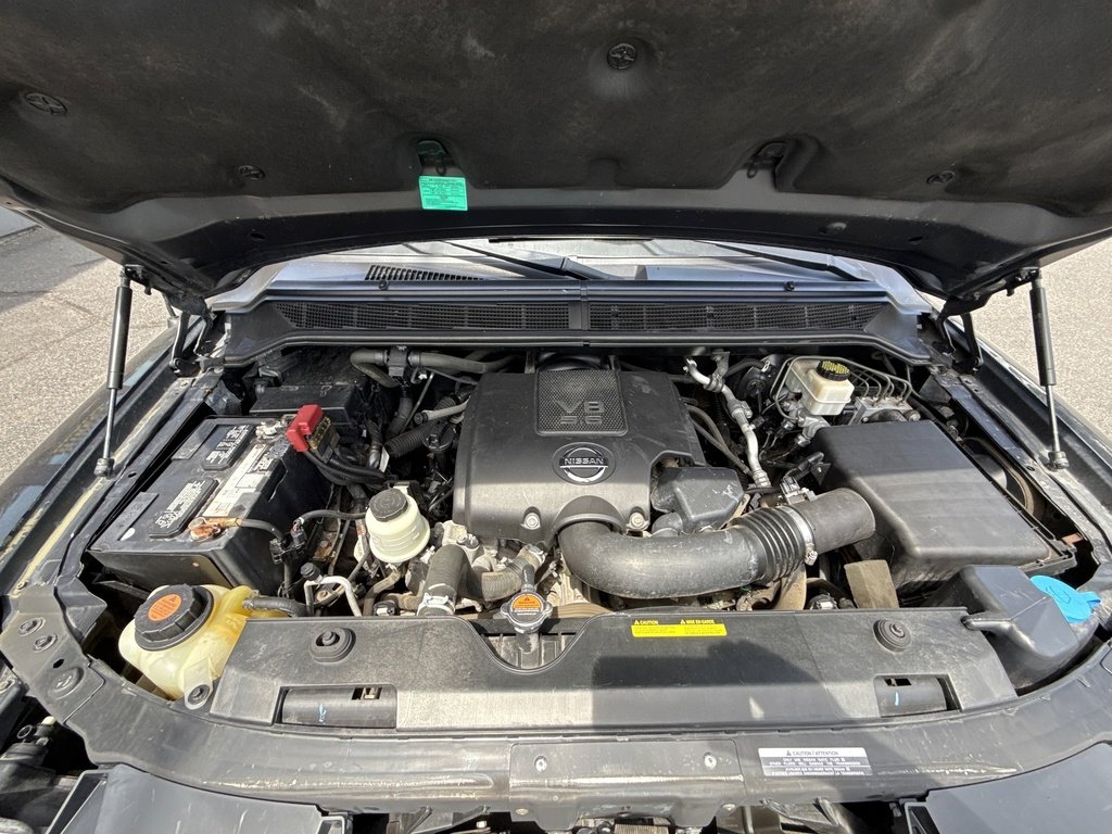 2014 Nissan Titan SL photo 6