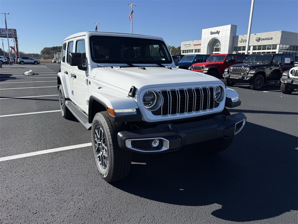 2026 Jeep Wrangler 4-Door Sahara's photo