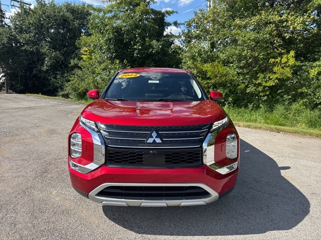 2022 Mitsubishi Outlander SE photo 2
