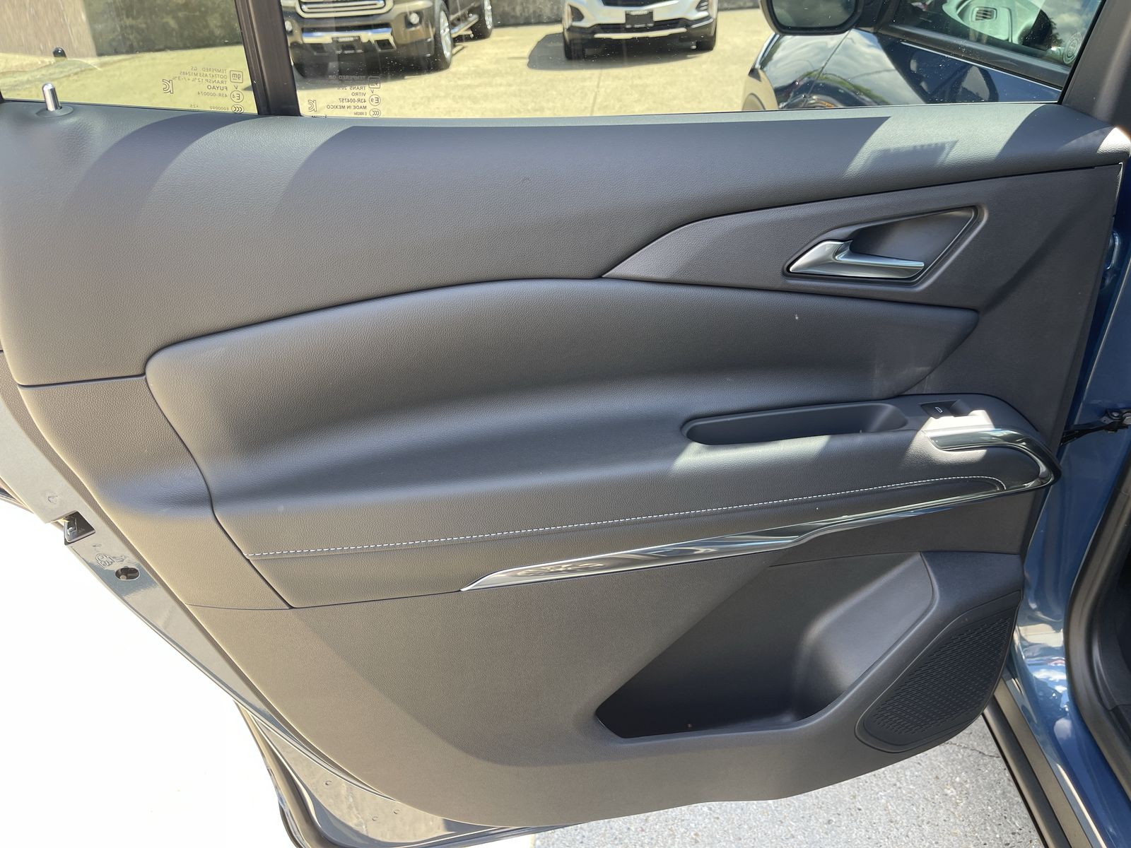 2026 Chevrolet Traverse photo 3