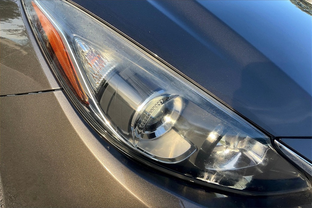 2015 Mazda Mazda3 i SV photo 25