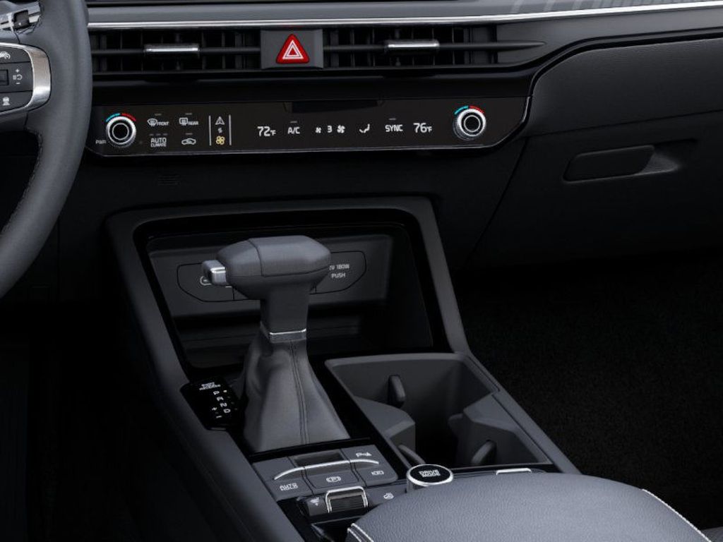2025 Kia K5 GT-Line photo 21