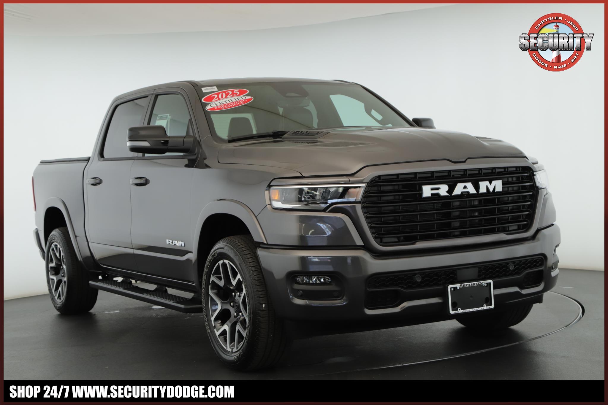 2025 RAM Ram 1500 Pickup Laramie's photo