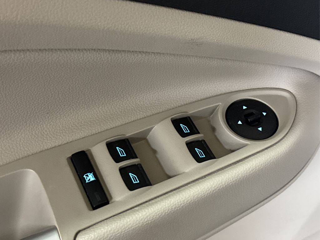 2018 Ford Escape SE photo 25