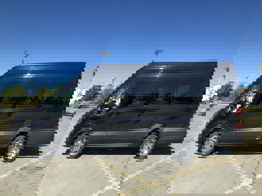2025 Ford Transit photo 5