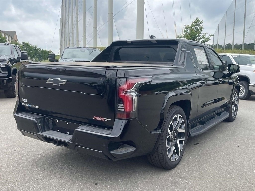 2024 Chevrolet Silverado EV RST photo 4