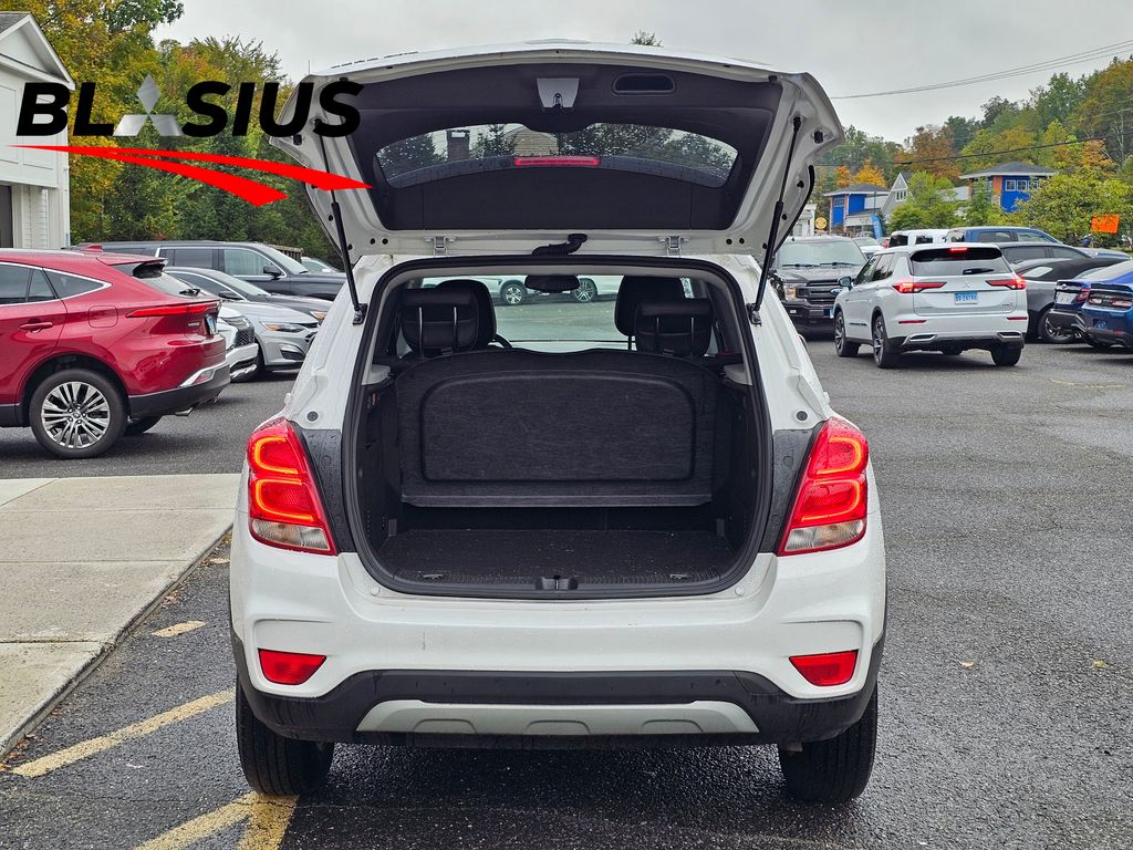 2022 Chevrolet Trax LT photo 23