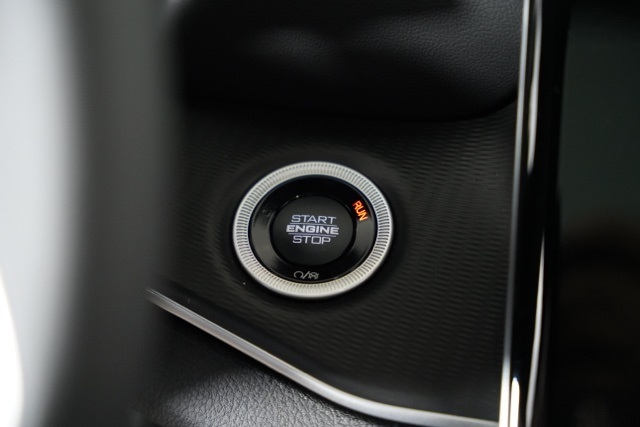 2025 Jeep Grand Cherokee Altitude photo 13