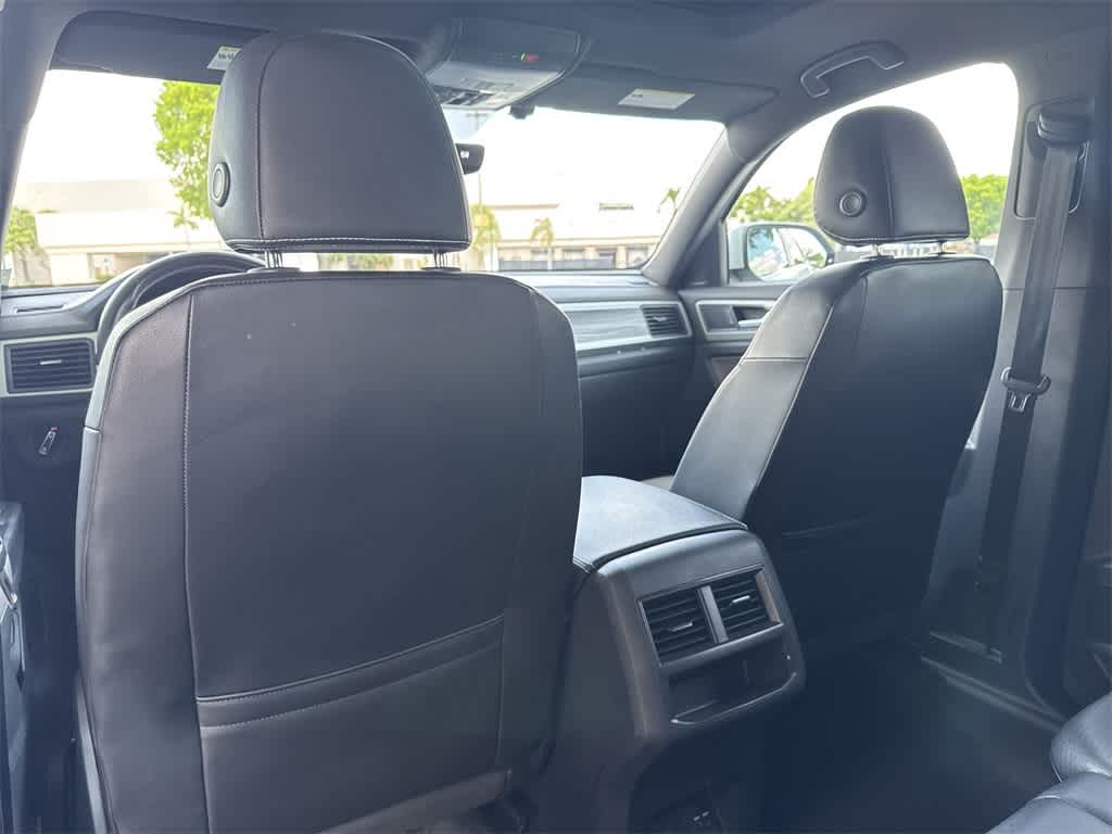 2021 Volkswagen Atlas Cross Sport V6 SE Technology photo 19