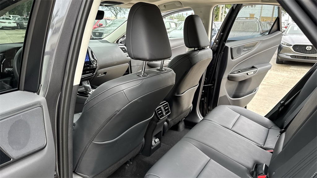 2022 Lexus NX 350 photo 34