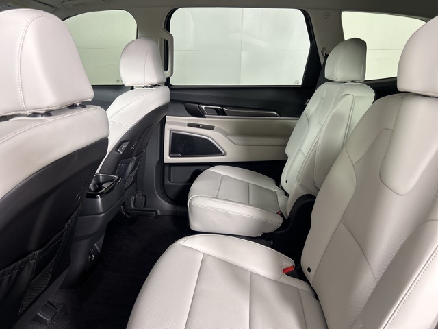 2025 Kia Telluride S photo 29