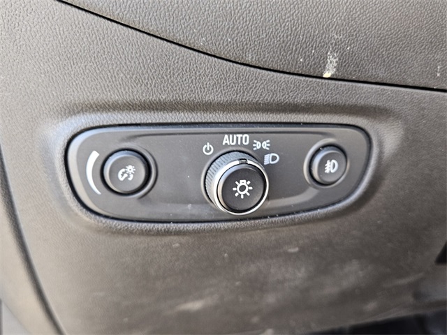 2021 Chevrolet Equinox LT photo 24