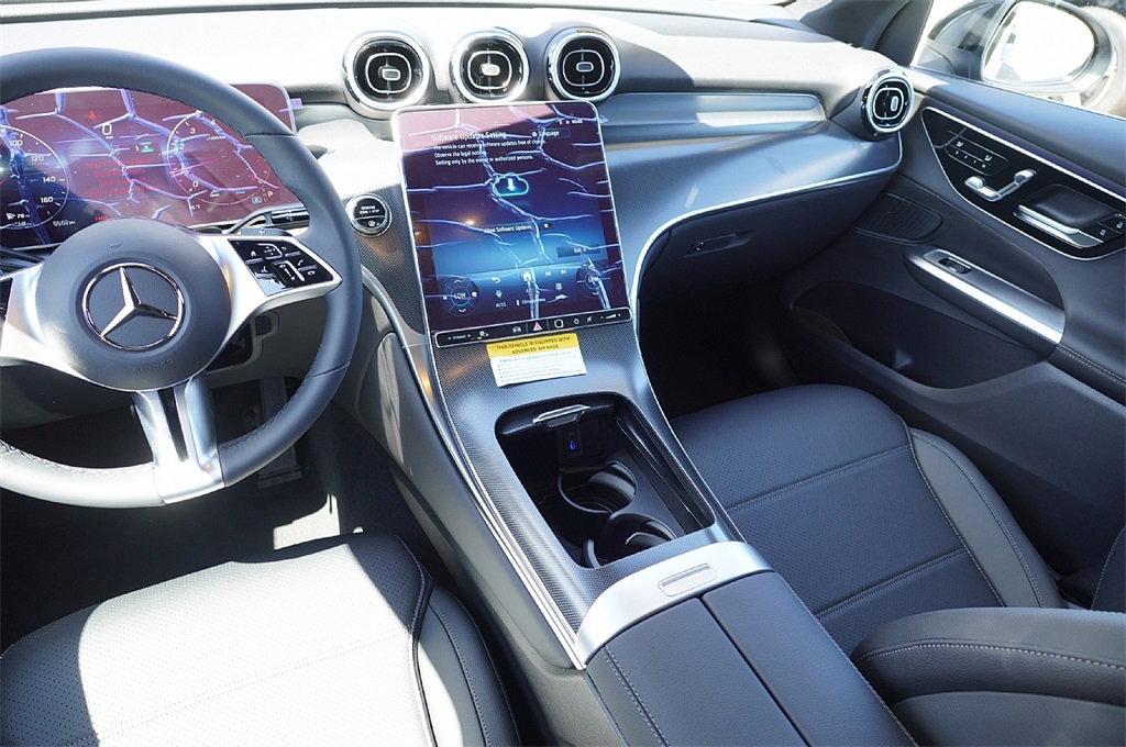 2026 Mercedes Benz GLC 300 photo 16