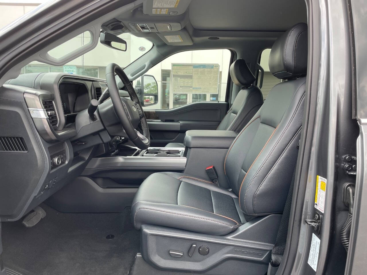 2025 Ford F-250 Lariat photo 8