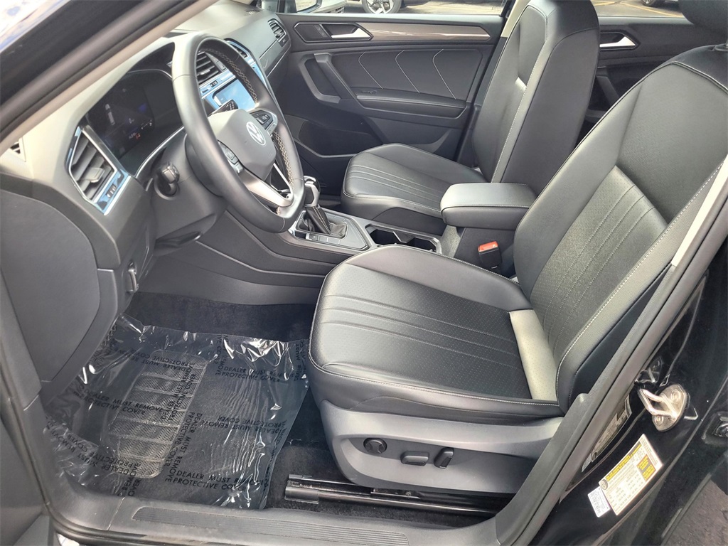 2024 Volkswagen Tiguan SE Wolfsburg Edition photo 11