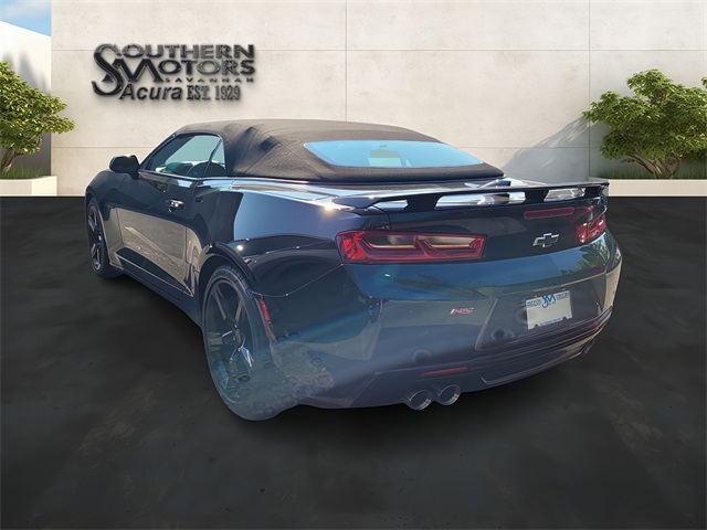2018 Chevrolet Camaro 2LT photo 2