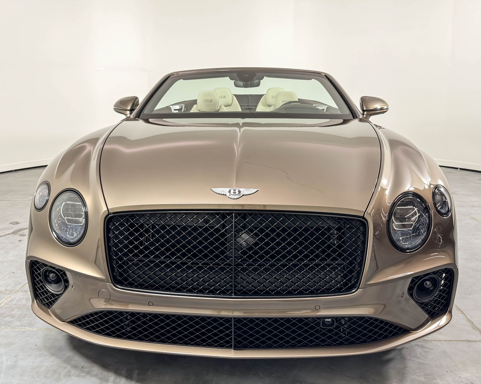 2024 Bentley Continental GTC photo 9