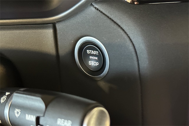 2024 Land Rover Range Rover Velar SE photo 17