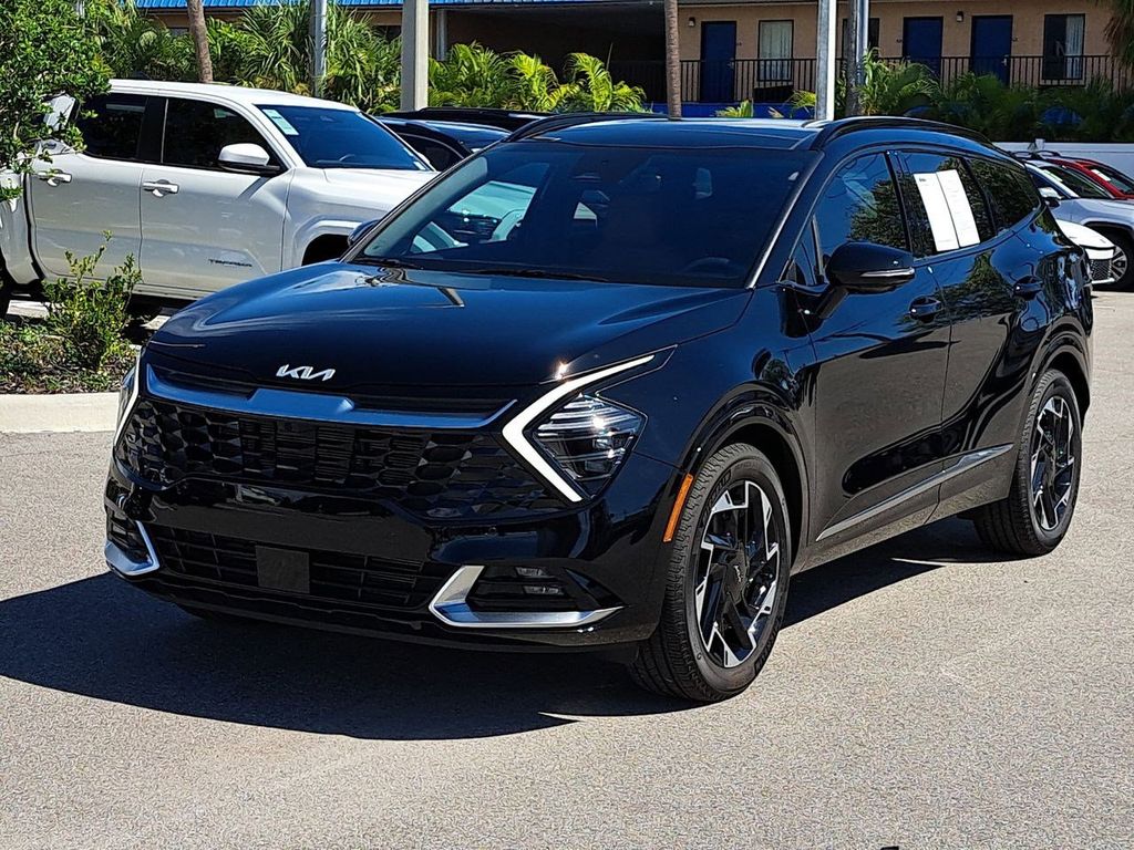 2024 Kia Sportage photo 2