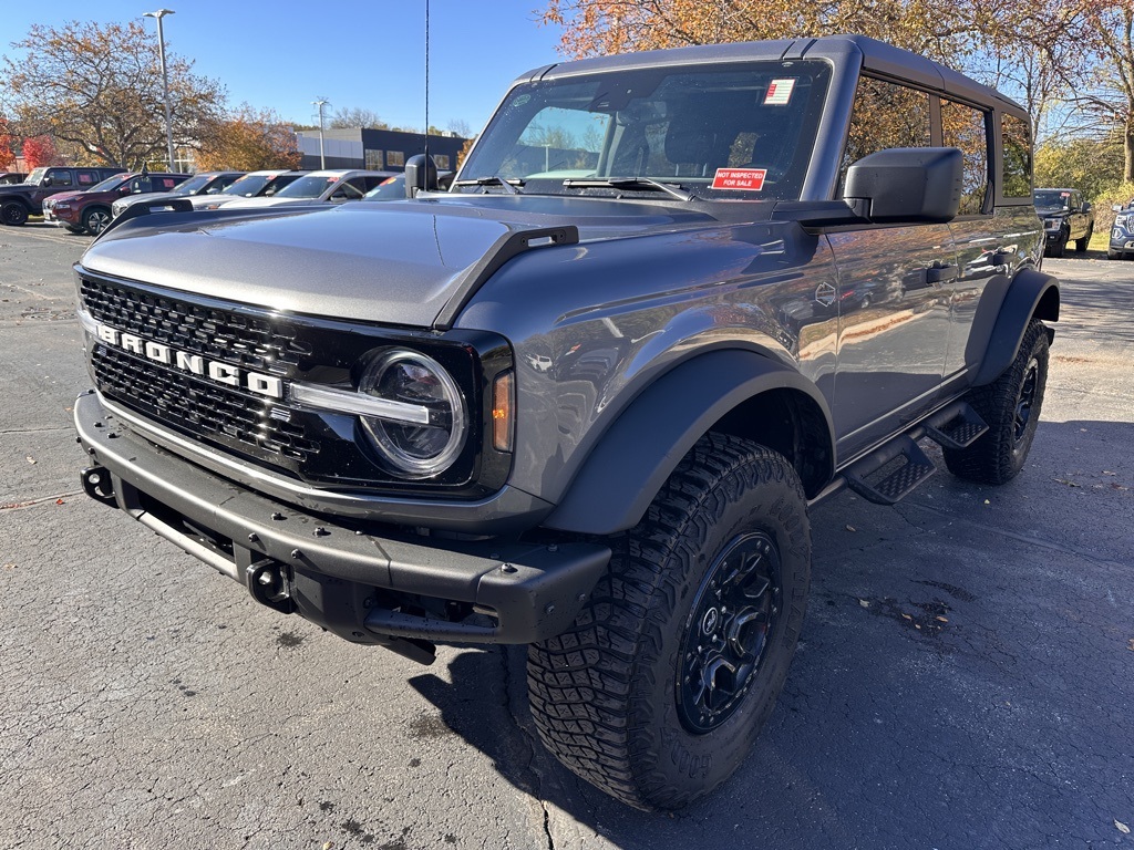 2023 Ford Bronco Wildtrak photo 2
