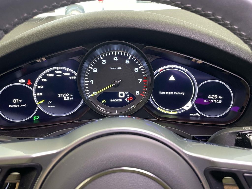 2022 Porsche Cayenne E-Hybrid Base photo 42
