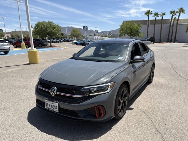 Used 2024 Pure Gray w/Deep Black Roof Volkswagen Autobahn image 2