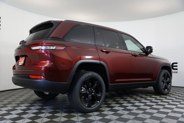 2025 Jeep Grand Cherokee Limited photo 23
