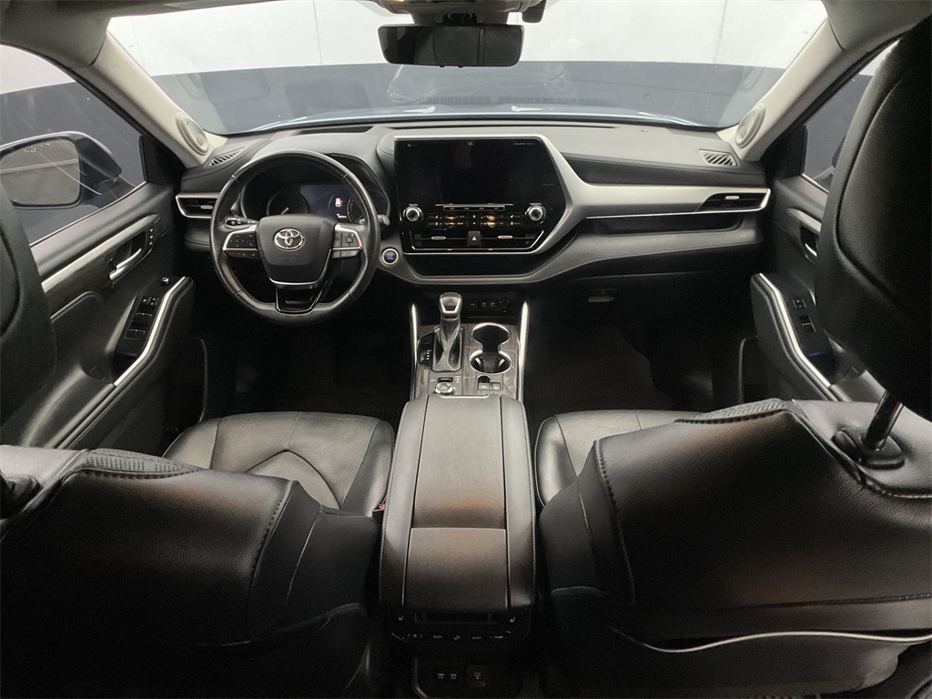 2021 Toyota Highlander Platinum photo 27