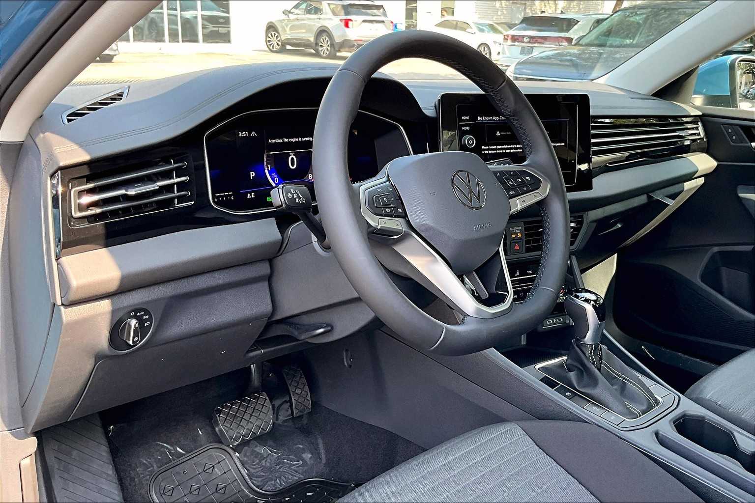 2025 Volkswagen Jetta 1.5T S photo 8