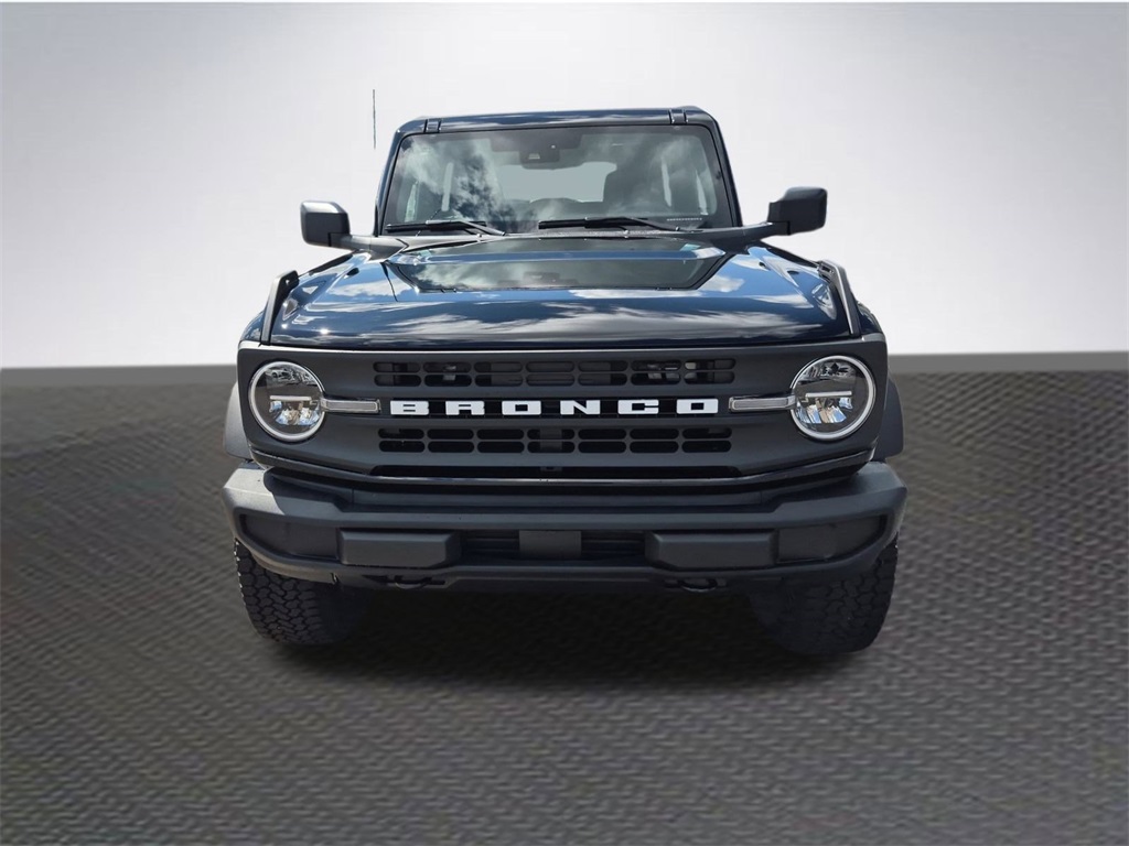 2025 Ford Bronco Base photo 3
