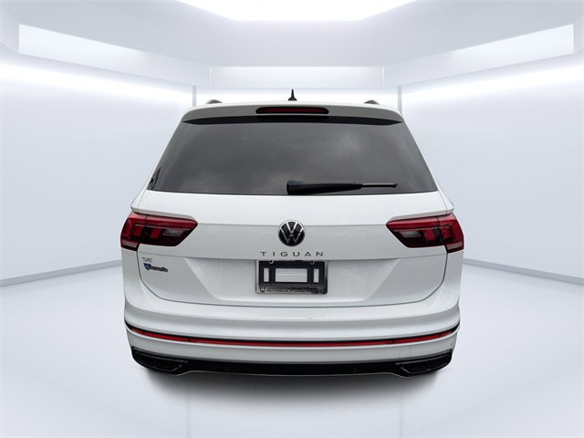 2024 Volkswagen Tiguan SE R-Line Black photo 2