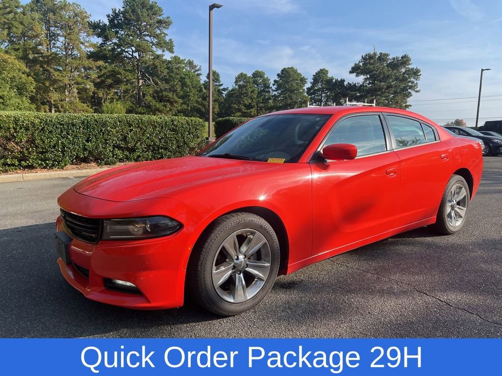 2018 Dodge Charger SXT Plus photo 3
