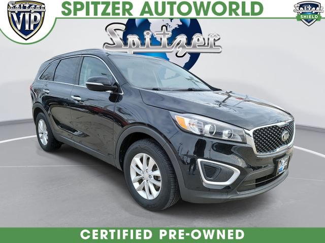 2017 Kia Sorento LX's photo