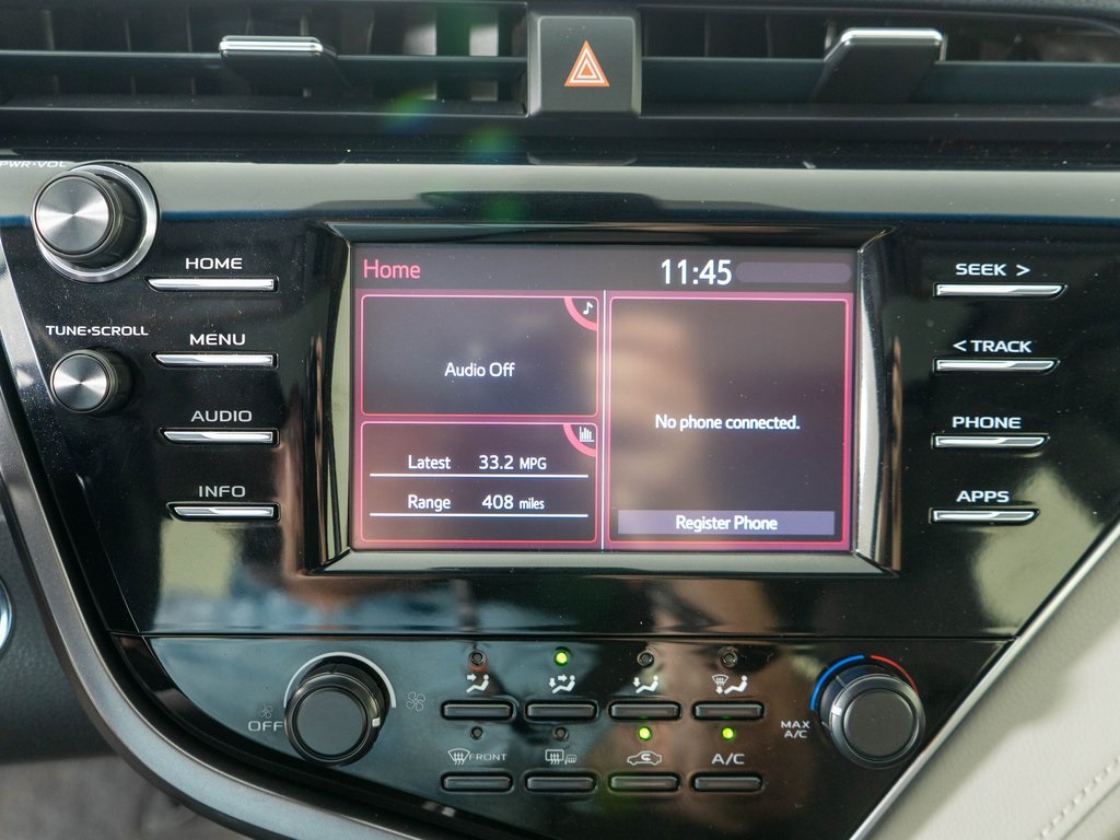 2018 Toyota Camry XLE XSE photo 18