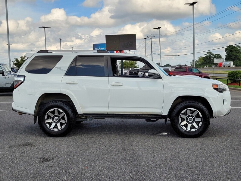 2020 Toyota 4Runner TRD Off-Road Premium photo 2