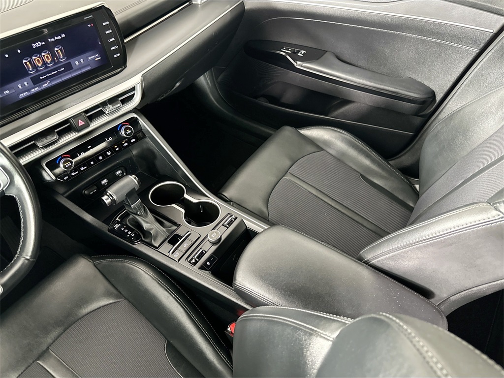 2022 Kia K5 GT-Line photo 23