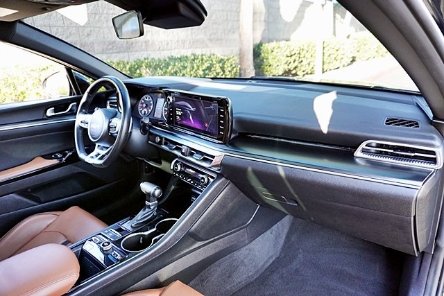 2024 Kia K5 GT photo 8