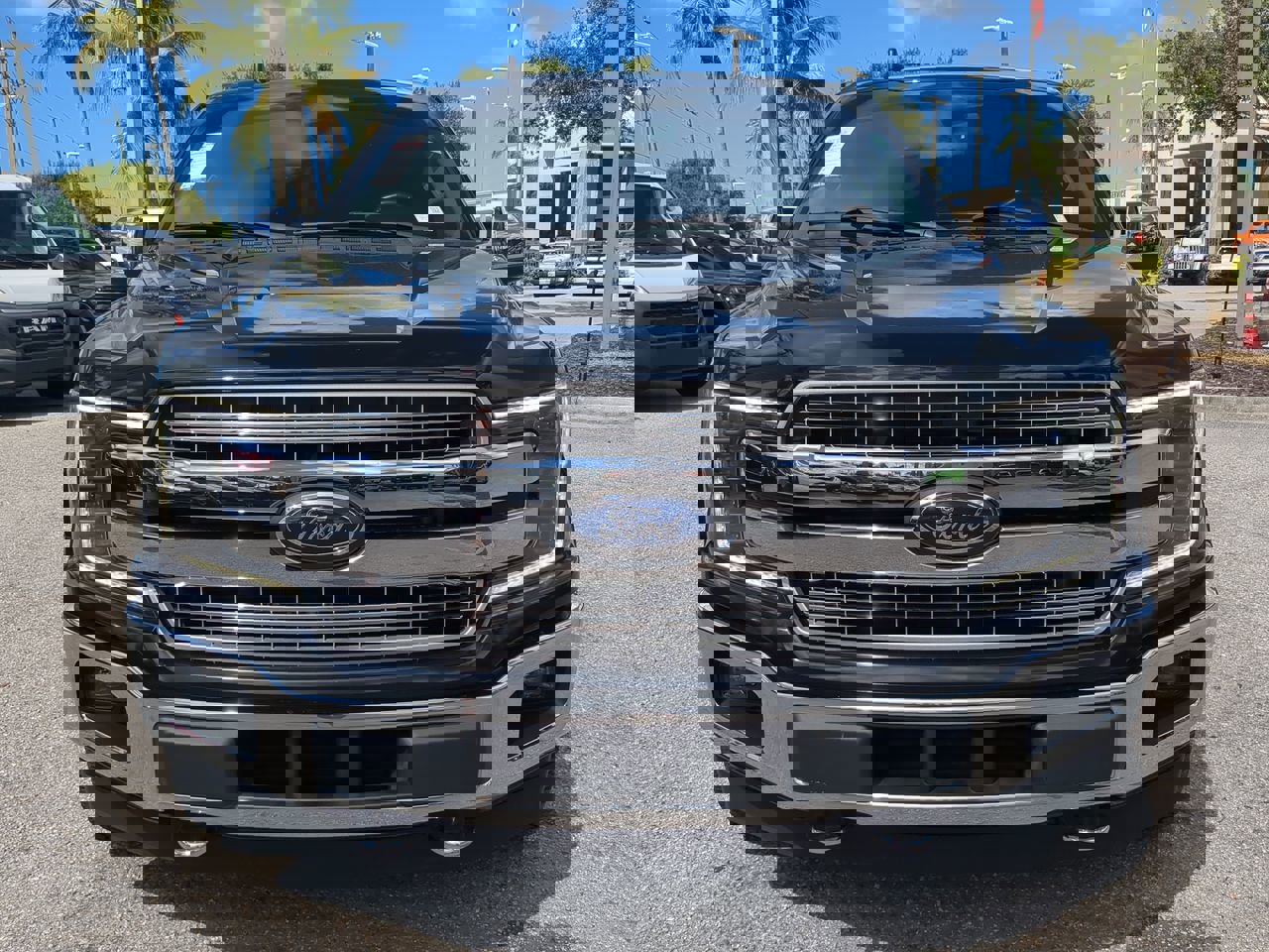 2020 Ford F-150 Lariat photo 2