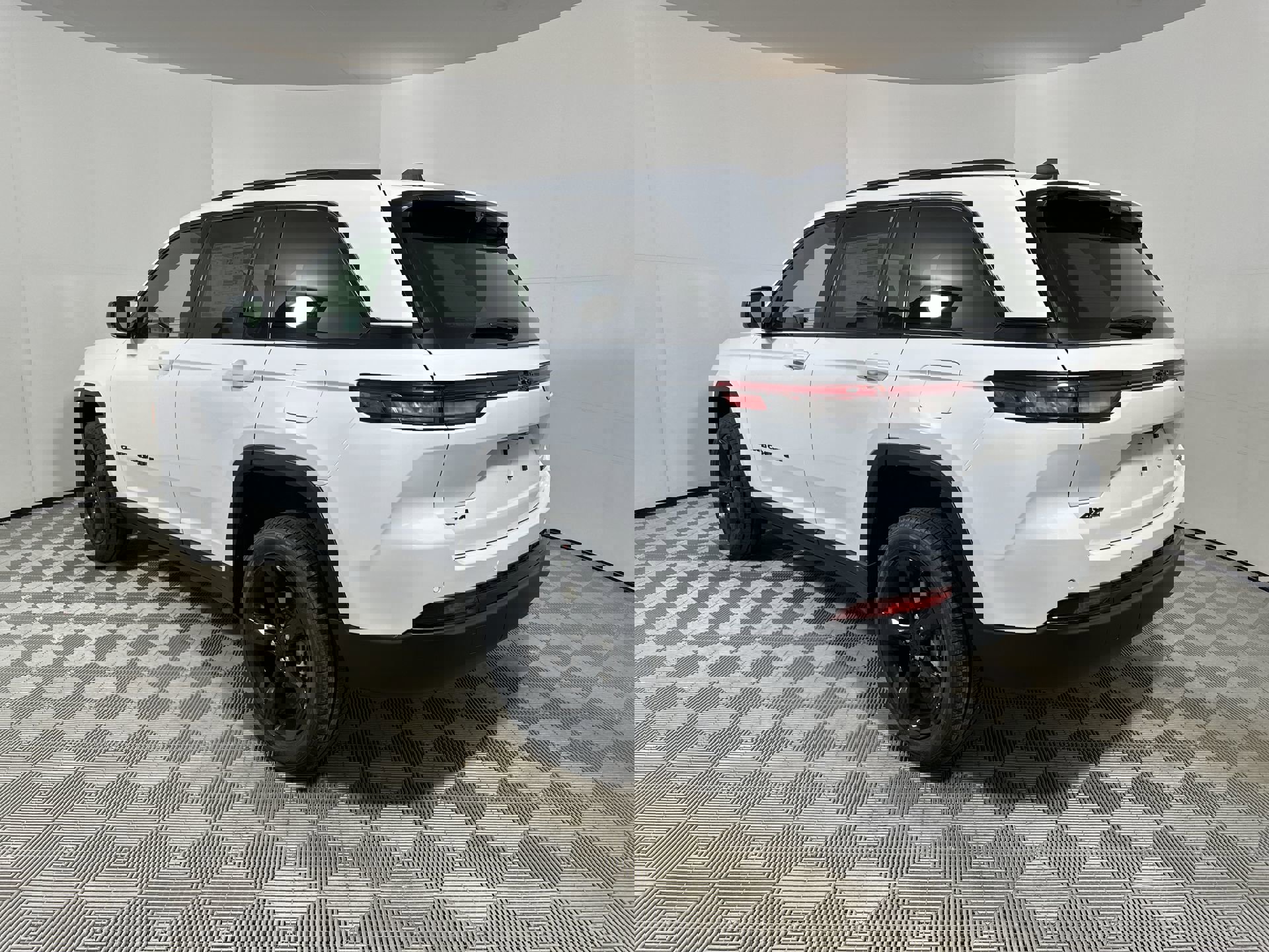 2025 Jeep Grand Cherokee Limited photo 5