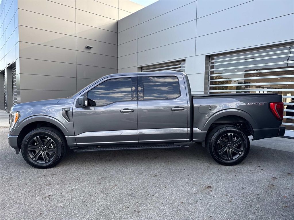 2021 Ford F-150 XLT photo 4