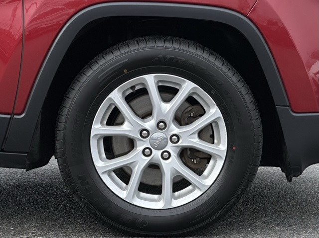 2017 Jeep Cherokee Latitude photo 21