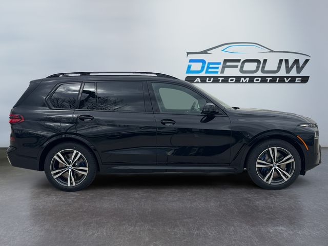 2025 Bmw X7 M60i photo 2
