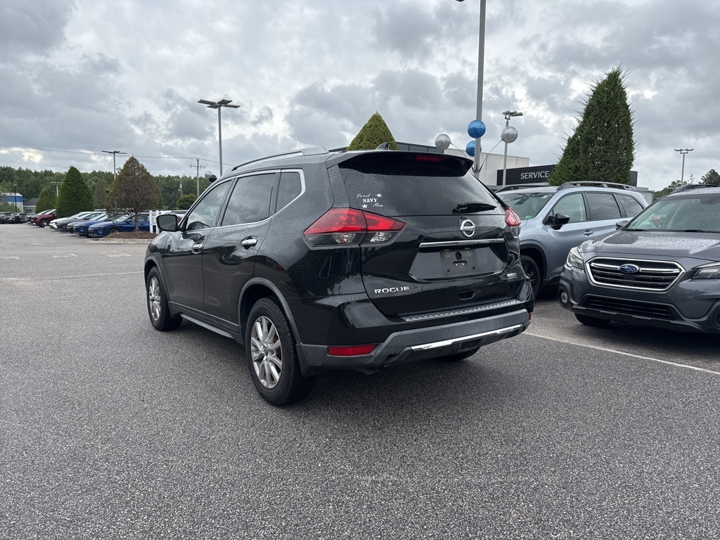 2019 Nissan Rogue S photo 3