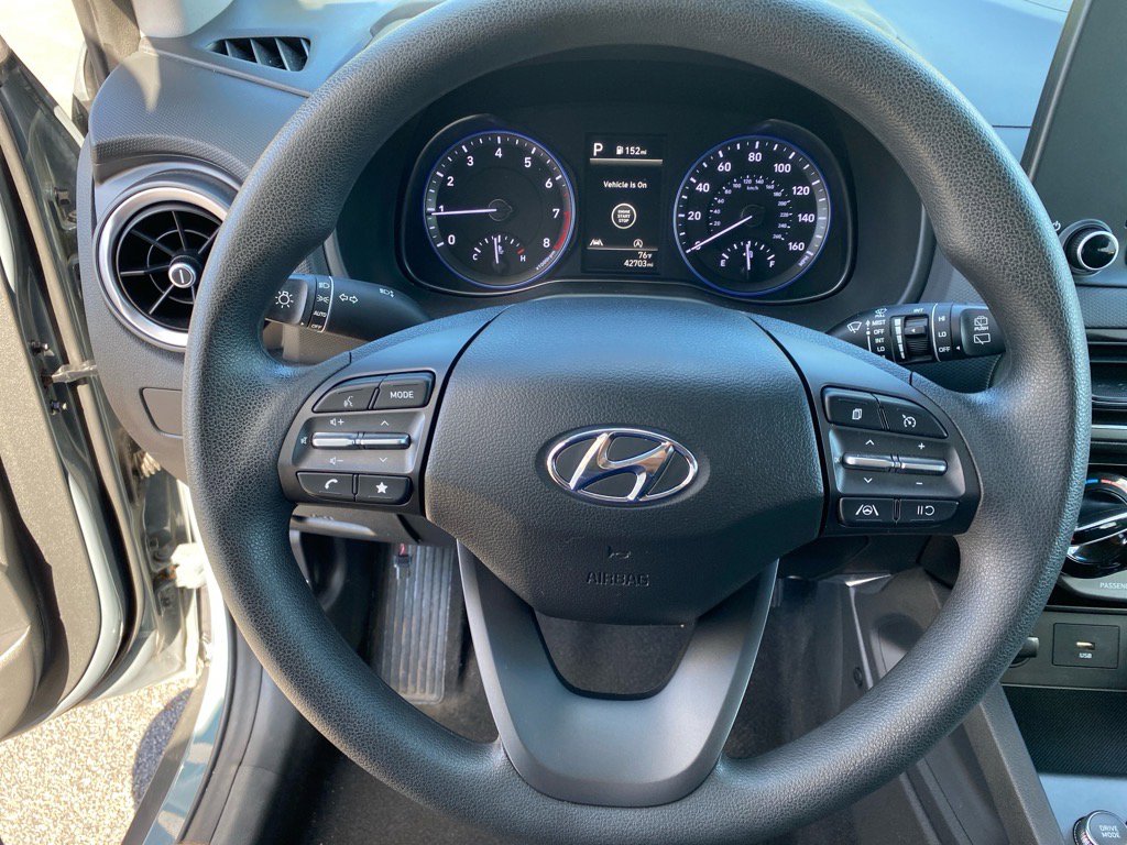 2022 Hyundai Kona SEL photo 10