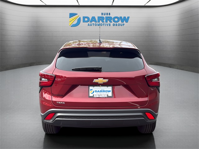 2025 Chevrolet Trax LS photo 4