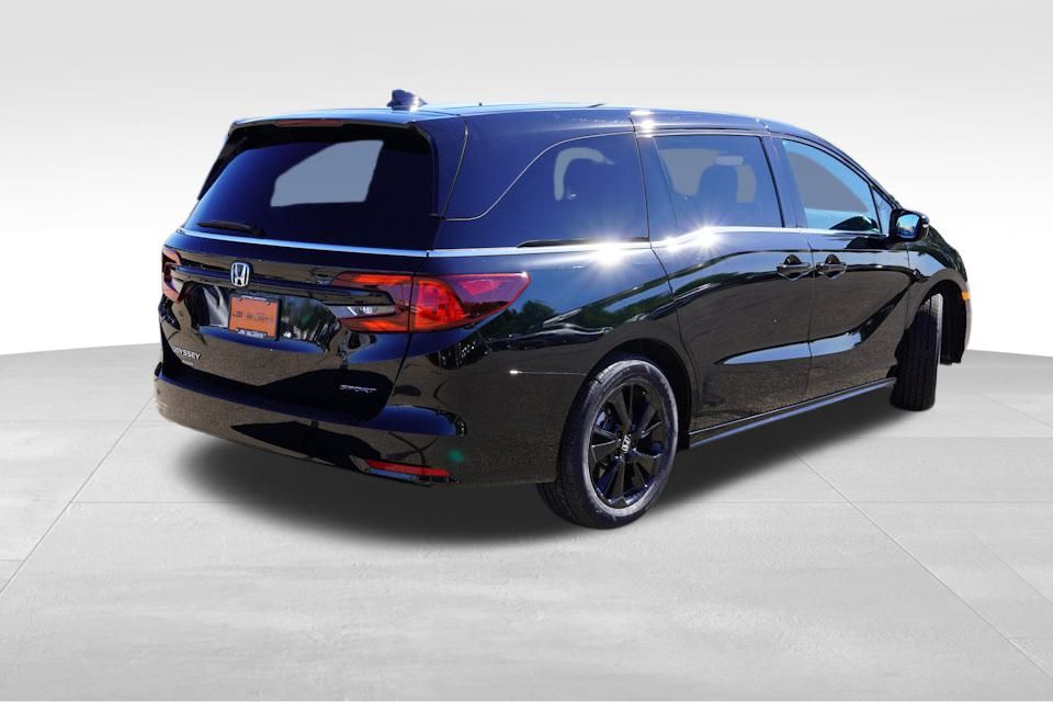 2024 Honda Odyssey Sport photo 4