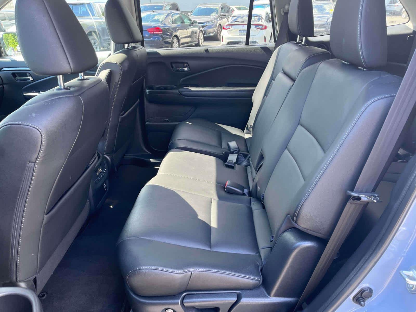 2022 Honda Pilot SE photo 11